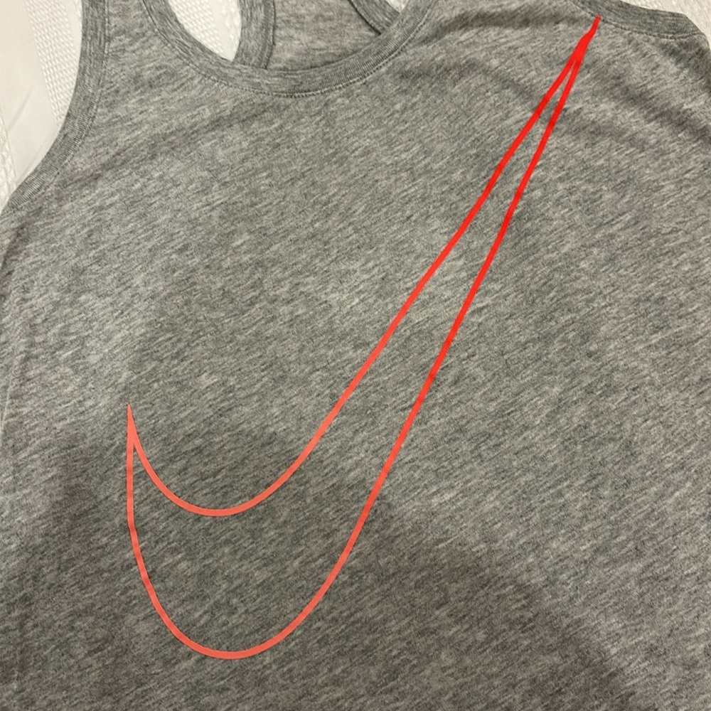 Nike Racerback Logo Tank size Small - Picture 6 of 11